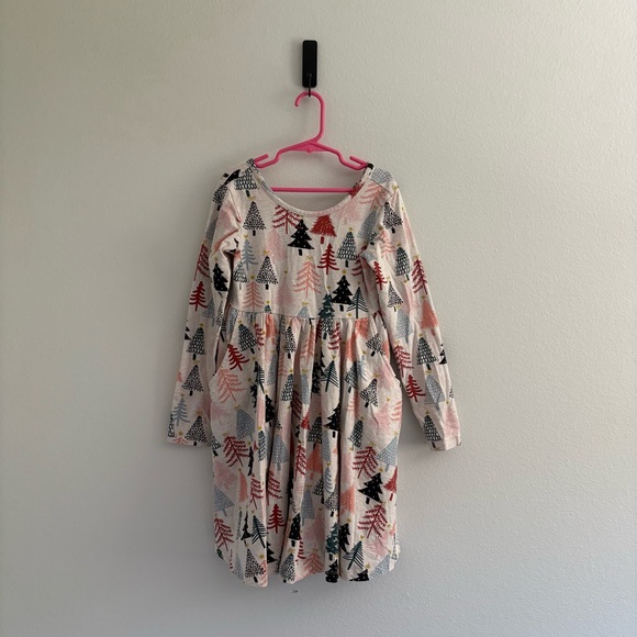 Hanna Andersson • Long Sleeve Holiday Trees Dress - Picture 1 of 6
